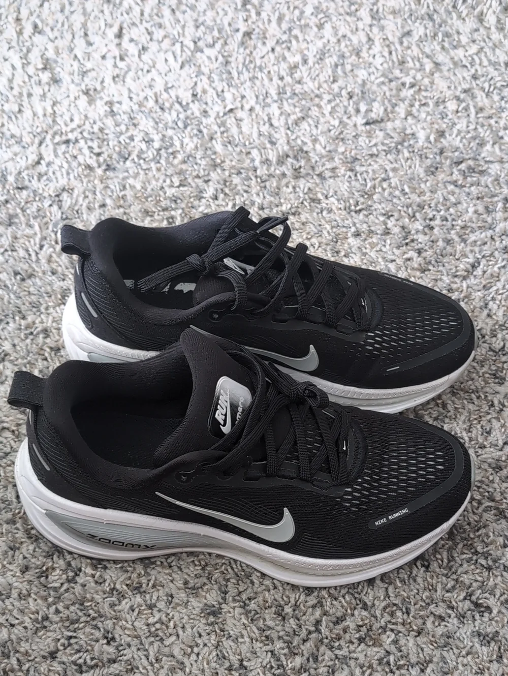 Nike Women's Black and White Running Shoes